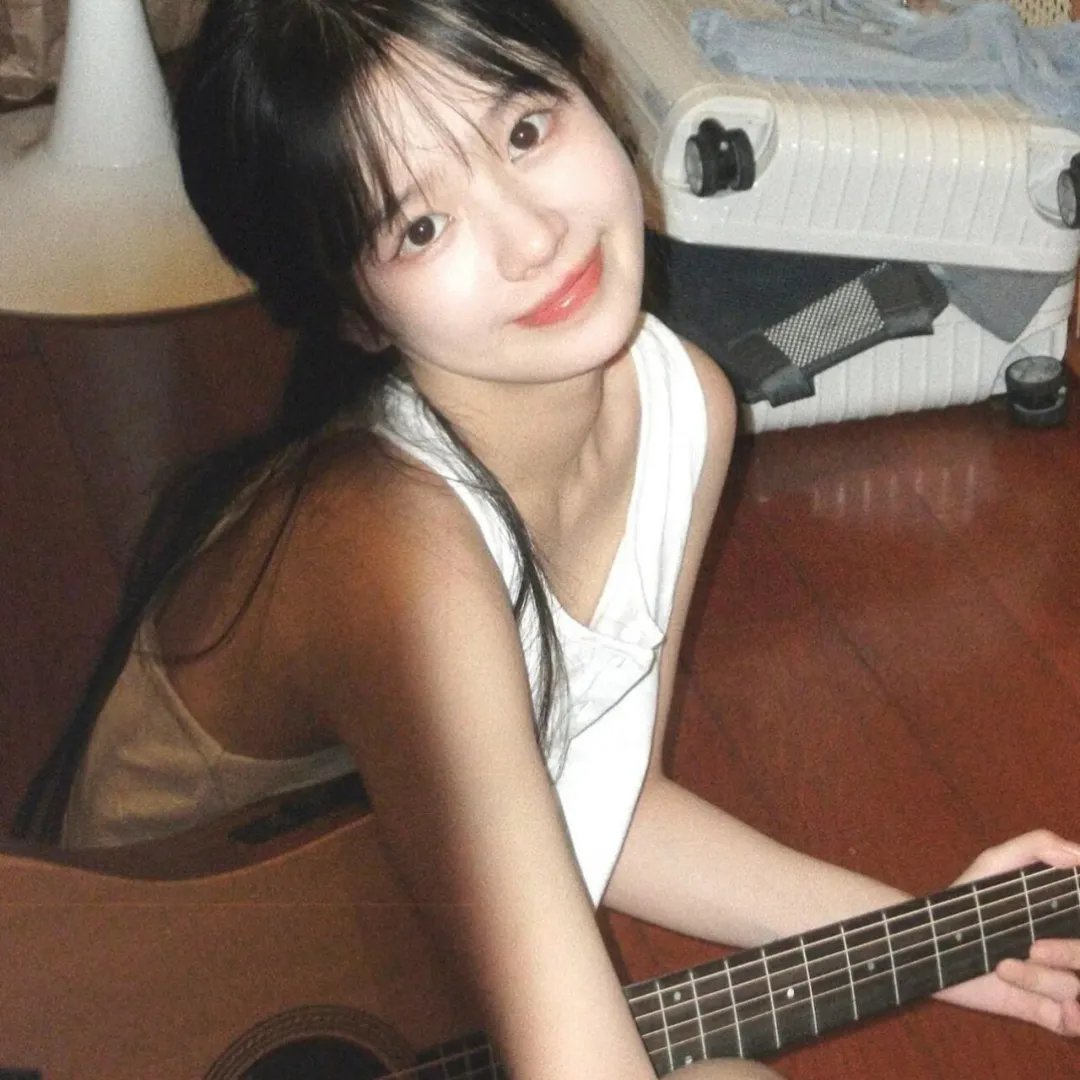 剧情崩坏死了十一年的白月光回来了